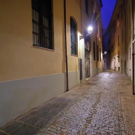 Duplex St Pere Onyarapartamentscom * Gérone