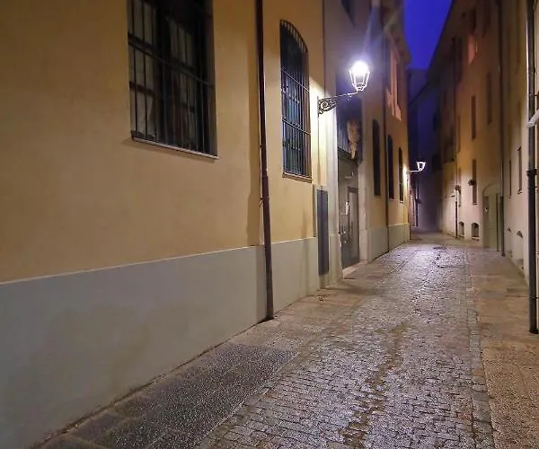 Duplex St Pere Onyarapartamentscom * 赫罗纳